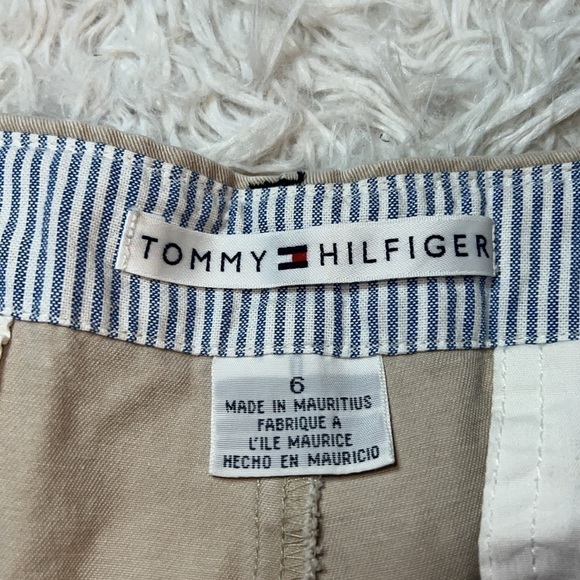 Women’s Tommy Hilfiger neutral classic khaki pocket shorts size 6 - Picture 2 of 5